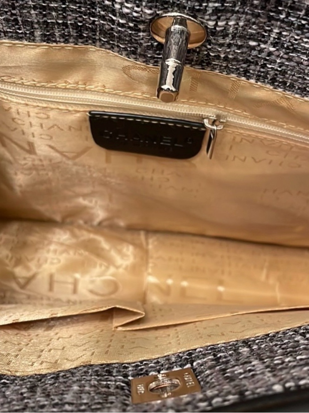 Luxury Tote Set - Picture 10 of 15